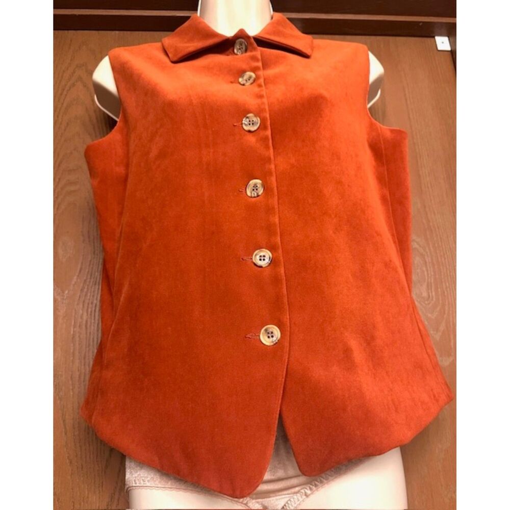 Hillary Charles USA VTG Style Preppy Office Academia Tangerine Suede Vest Top10